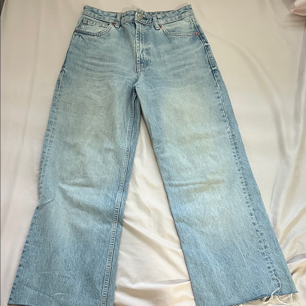 Zara Light Wash Jeans